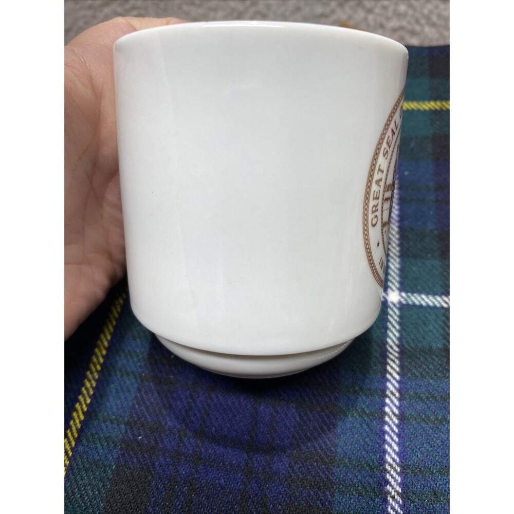 Vintage Florida State Seal With Brown Lettering Mug - Picture 2 of 7